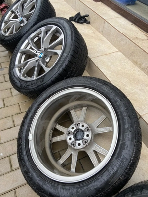 Roti BMW 225/50/17, jenti impecabile.