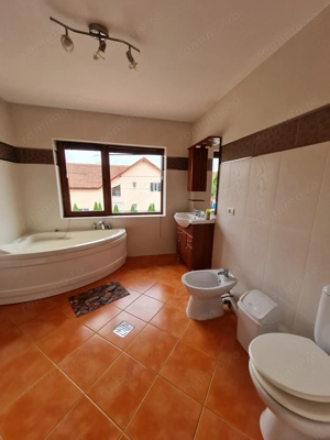 Super oferta!!!Vila spațioasă în Ghiroda! - imagine 8