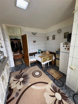 Vanzare Apartament 3 Camere Decomandat Berceni-Secuilor - imagine 2