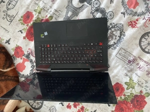 Vând Laptop Lenovo Ideapad Y700