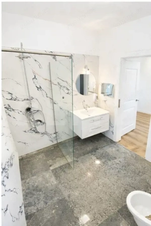 Apartament 2 camere, LUX, 60mp la casa, curte 40mp, langa Aeroport, Dezmir  - imagine 3