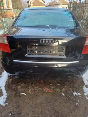 Audi A4 negru Sedan model 2004 - imagine 5