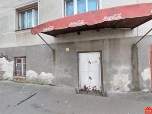 Casa cu spatiu comercial, zona Intim