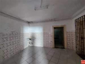 Casa cu spatiu comercial, zona Intim - imagine 15