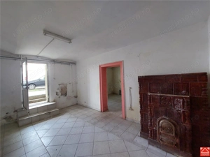 Casa cu spatiu comercial, zona Intim - imagine 14