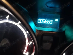 Vând Ford fiesta 2013 - imagine 4