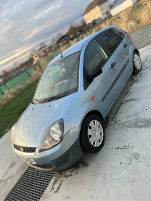 Ford fiesta  - imagine 5