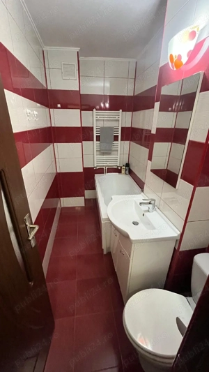 PROPRIERAR închiriez garsoniera, 38 mp,  zona Mall