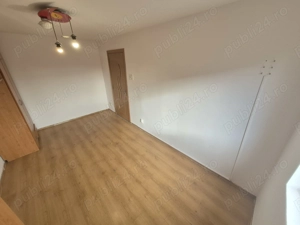 2 Cam-Lipovei-3 Min Iulius Town-55 MP-Balcon-Mobilat-Utilat--82.000 Euro ! - imagine 9