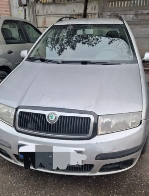 Vând Skoda Fabia