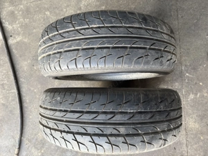 Vând anvelope de vară 215/65 R t