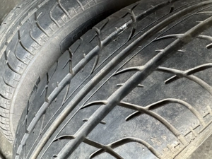 Vând anvelope de vară 215/65 R t - imagine 2