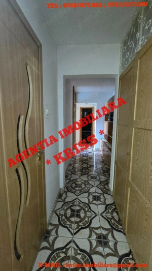 Apartament 3 Camere GĂVANA 3 Zona Piață Confort 1 Decomandat Etaj 2 Centrală - imagine 11