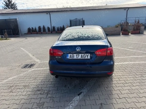 vand vw jetta  - imagine 5