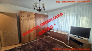 Apartament 3 Camere GĂVANA 3 Zona Piață Confort 1 Decomandat Etaj 2 Centrală - imagine 12