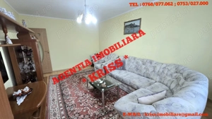 Apartament 3 Camere GĂVANA 3 Zona Piață Confort 1 Decomandat Etaj 2 Centrală - imagine 6