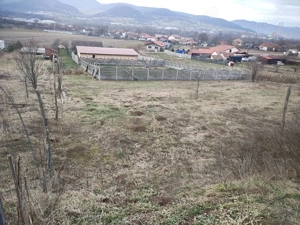 Teren intravant de vanzare - imagine 3