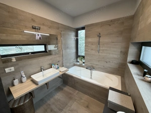 Duplex modern – arhitectură contemporană, spații luminoase - imagine 9