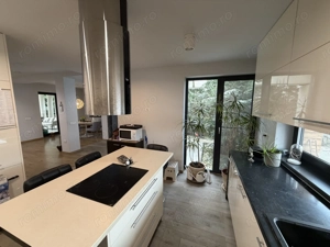 Duplex modern – arhitectură contemporană, spații luminoase - imagine 15