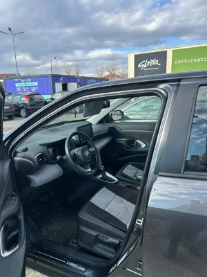 Vand Toyota Yaris Cross, impecabila - imagine 2