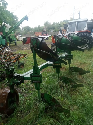 Vînd plug reversibil  - imagine 3