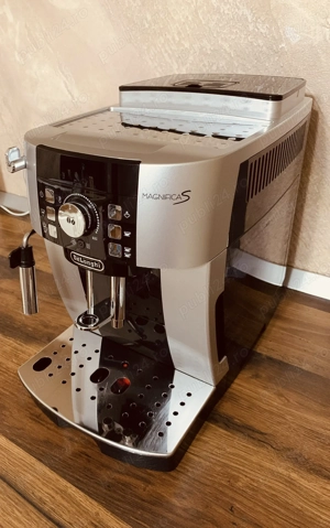 Aparat de cafea DeLonghi boabe și măcinată (prețul este negociabil) - imagine 2