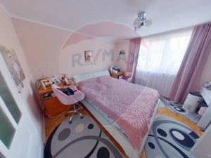 Casă cu 6 camere, DE VÂNZARE, str. Eroilor - imagine 2