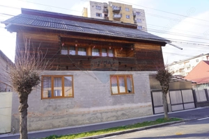 Casă cu 6 camere, DE VÂNZARE, str. Eroilor - imagine 13