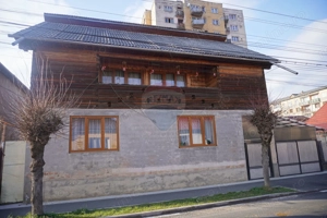 Casă cu 6 camere, DE VÂNZARE, str. Eroilor - imagine 12
