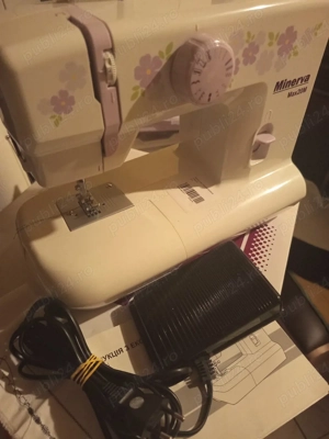 masina de cusut Minerva  - imagine 2