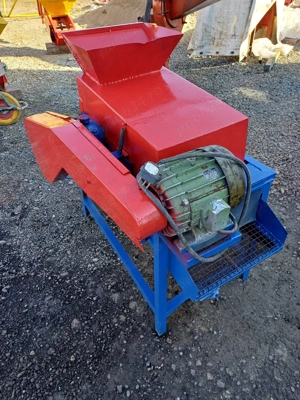 batoza de porumb capacitate 3 tone pe ora motor 380v - imagine 2