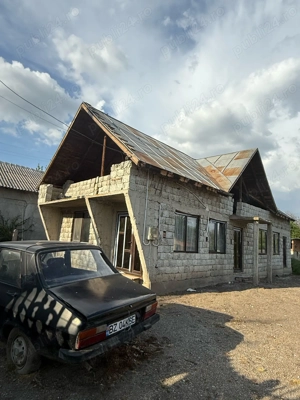 Casa de vânzare cu teren!