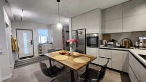 Casă,  170 mp utili si teren 960 mp, zona Semicentrala