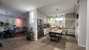 Casă,  170 mp utili si teren 960 mp, zona Semicentrala