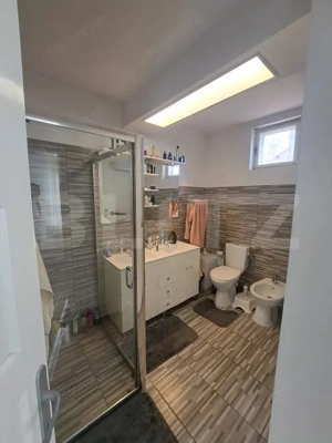 Casă săsească renovată integral, 2200 mp teren, ideală pentru două familii  - imagine 19