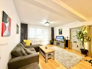 Apartament 3 camere, 60 mp, zona Terra - imagine 2