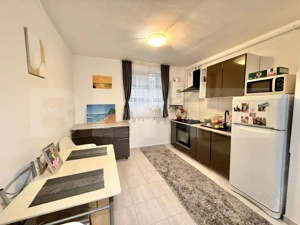 Apartament 3 camere, 60 mp, zona Terra - imagine 3