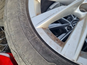 4 cauciucuri 235 55 17 cu jante de aliaj 5x112 de volswagen  - imagine 2