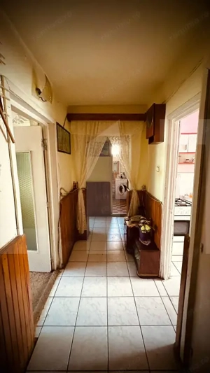 Apartament cu 3 camere si balcon, decoamandat, spatios si calduros in Lipova - imagine 10