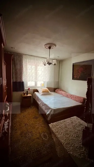 Apartament cu 3 camere si balcon, decoamandat, spatios si calduros in Lipova - imagine 7