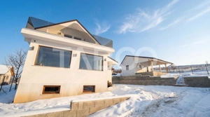 Casa independenta energetic teren 550 mp zona  Sura Mare 