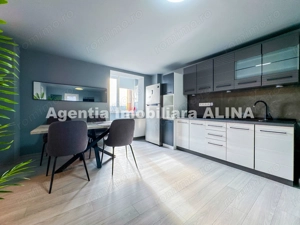 Apartament LA CHEIE, cu 4 camere in Deva, zona Balcescu, 80 mp, decomandat. - imagine 3