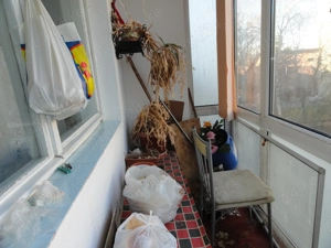 Apartament 3 camere decomandat, 2 bai, 2 balcoane, etaj 2 zona Vlaicu, 79 mp, centrala pe gaz - imagine 3