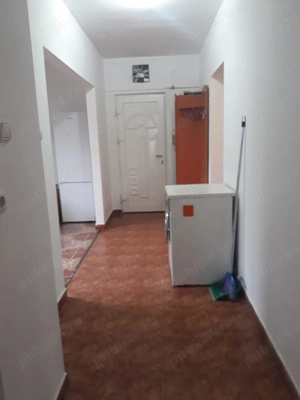 Apartament  decomandat, la parter, 3 camere, pivnita, garaj ,gradinuta  - imagine 5