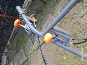 Vând motocultor cu remorca 