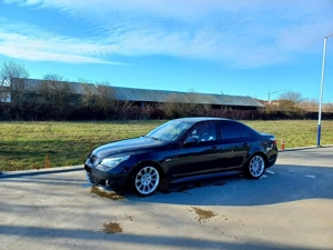 Vând BMW E60 MPaket fabrica  2.0D STOCK An 10.2009