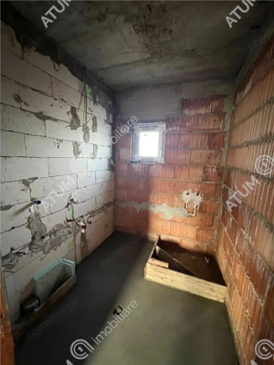 Casa individuala 4 camere 2 bai teren 300 mp zona Sura Mica Sibiu - imagine 7