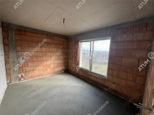 Casa individuala 4 camere 2 bai teren 300 mp zona Sura Mica Sibiu - imagine 4