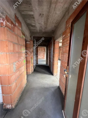 Casa individuala 4 camere 2 bai teren 300 mp zona Sura Mica Sibiu - imagine 11