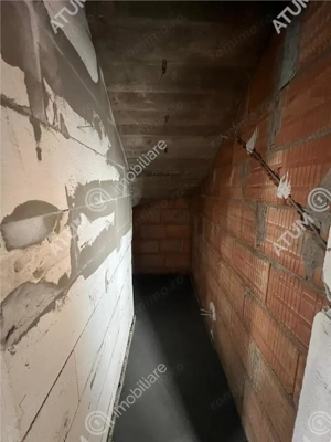 Casa individuala 4 camere 2 bai teren 300 mp zona Sura Mica Sibiu - imagine 12